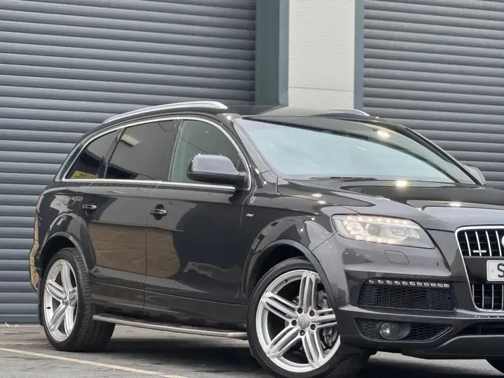 Audi Q7 2013 photo 5