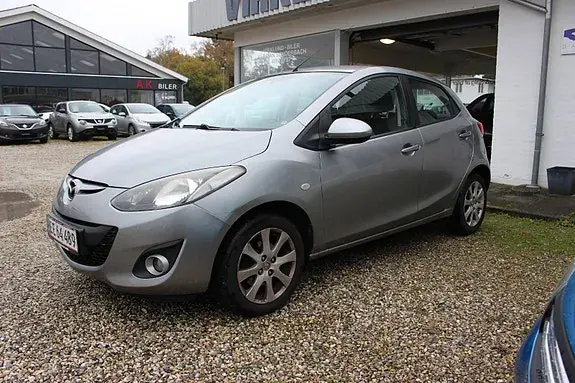 Mazda 2
