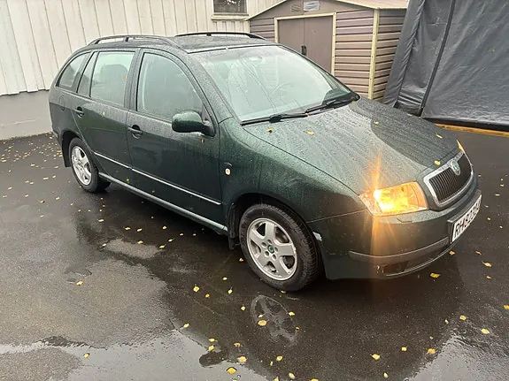 Skoda Fabia 2002 photo 3