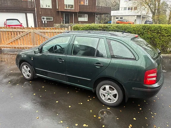 Skoda Fabia 2002 photo 4