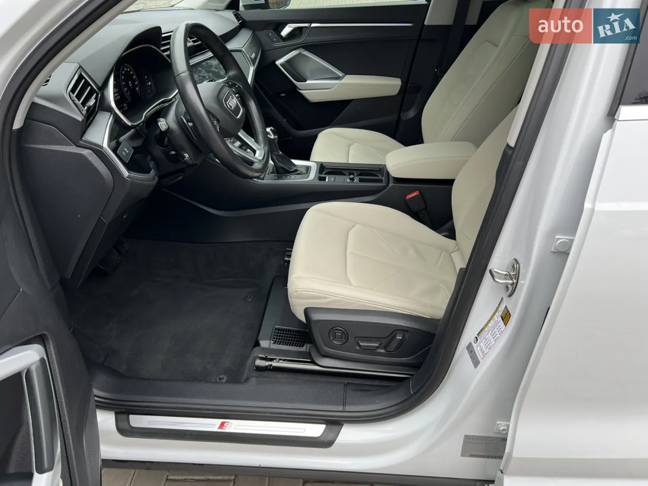 Audi Q3 2020 photo 3