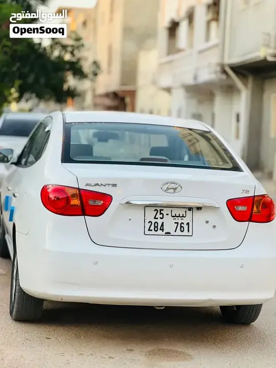 Hyundai Avante 2009 photo 4