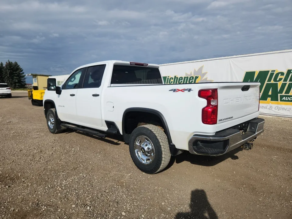 Chevrolet Silverado 2500Hd 2022 photo 3