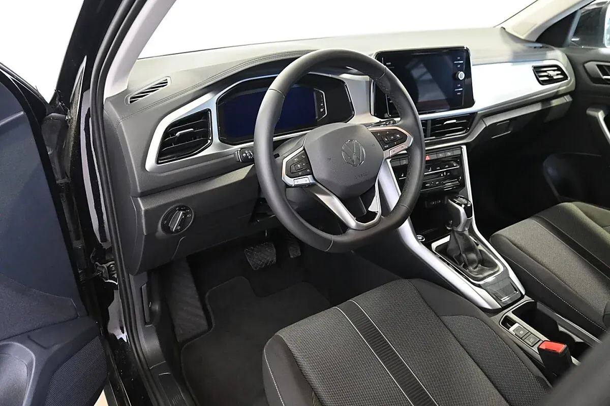 Volkswagen T-Roc 2024 photo 3