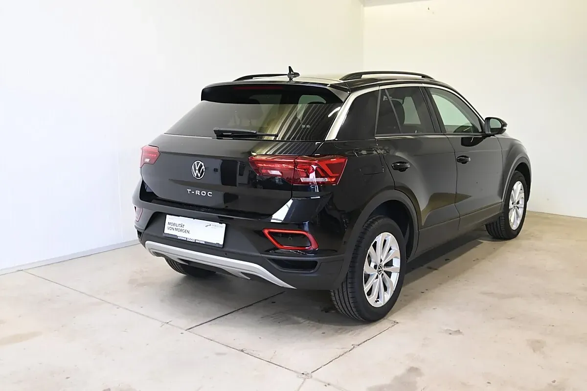 Volkswagen T-Roc 2024 photo 2