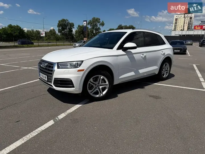 Audi Q5 2018 photo 2