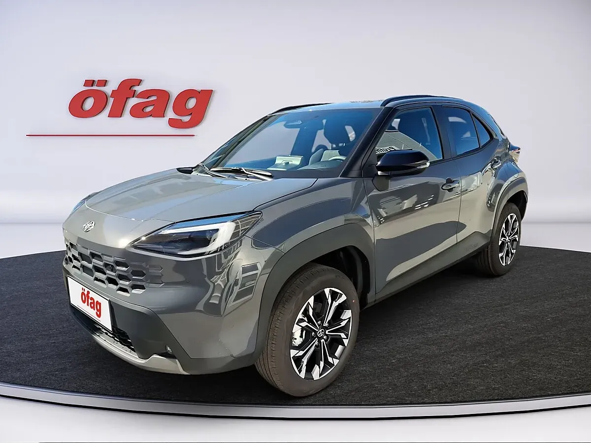 Toyota Yaris Cross photo 2