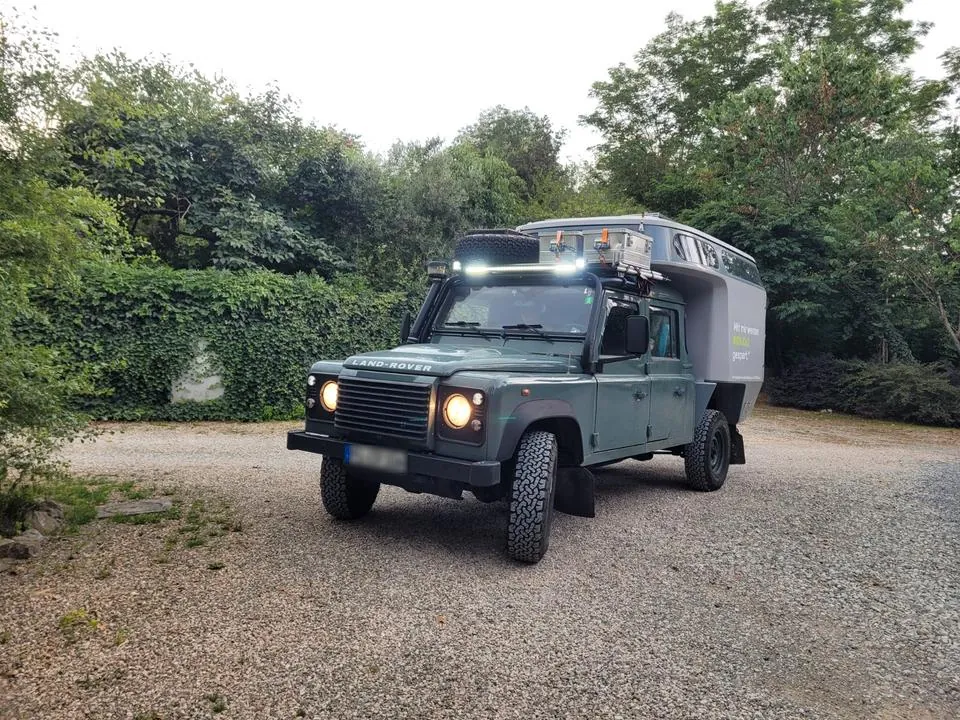 Land Rover Defender