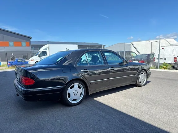 Mercedes-Benz E430 1999 photo 4