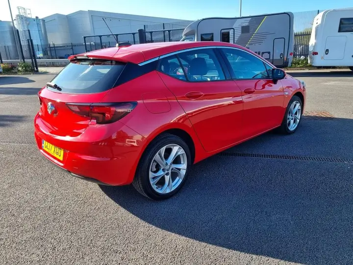 Vauxhall Astra 2017 photo 3