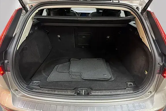 Volvo V60 2019 photo 5