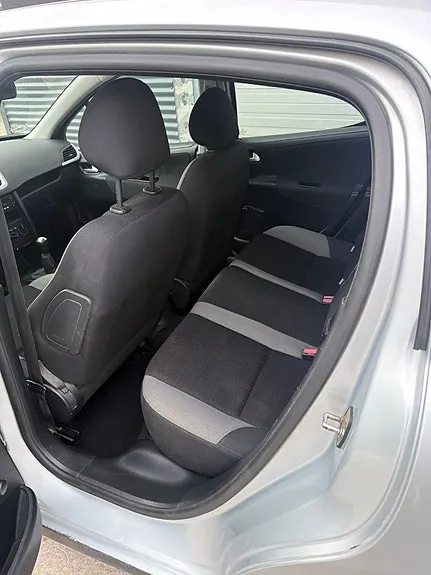 Peugeot 207 2007 photo 5
