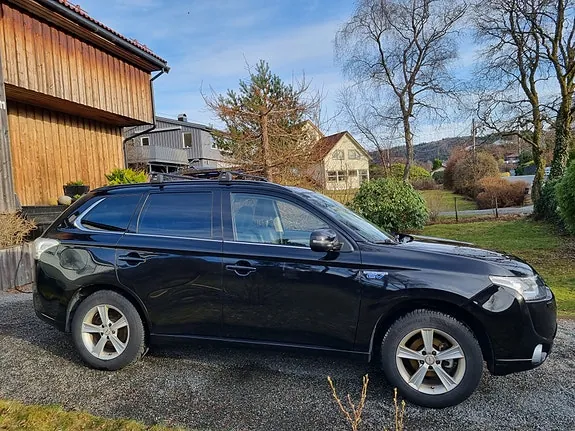 Mitsubishi Outlander 2014 photo 3