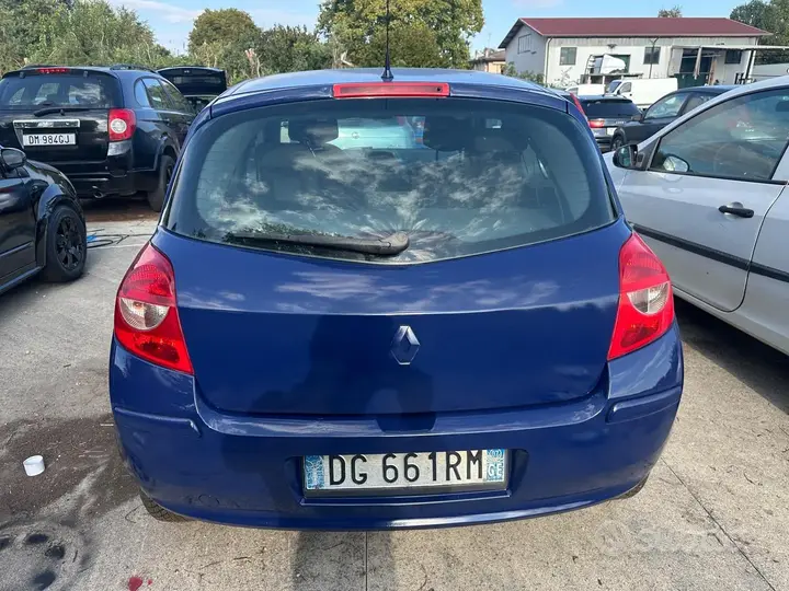 Renault Clio 2007 photo 5
