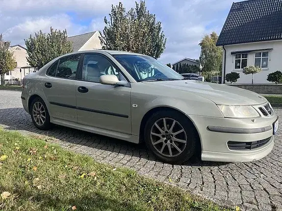 Saab 9-3 2005 photo 3