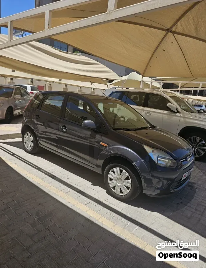 Ford Figo 2012 photo 5