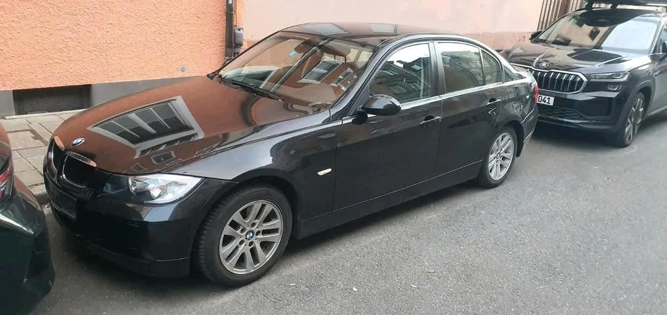 BMW 318I