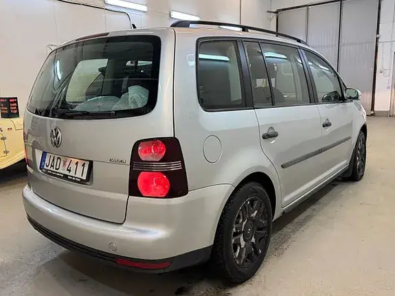 Volkswagen Touran 2009 photo 5
