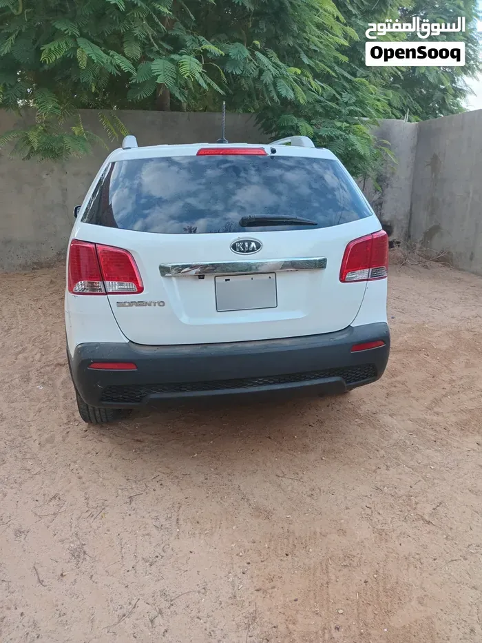Kia Sorento 2011 photo 2