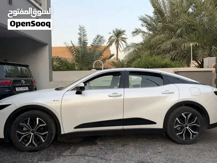 Toyota Crown 2025 photo 3