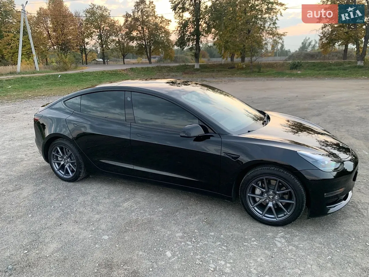 Tesla Model 3 2022 photo 3