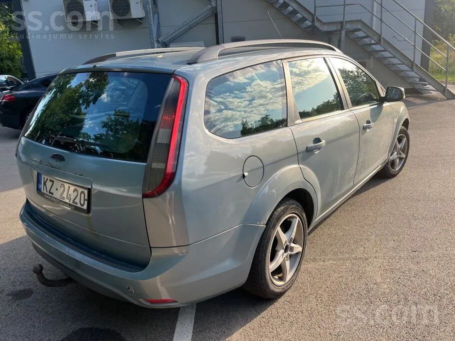 Ford Focus 2008 photo 3