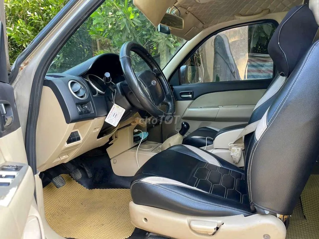 Ford Everest 2008 photo 4