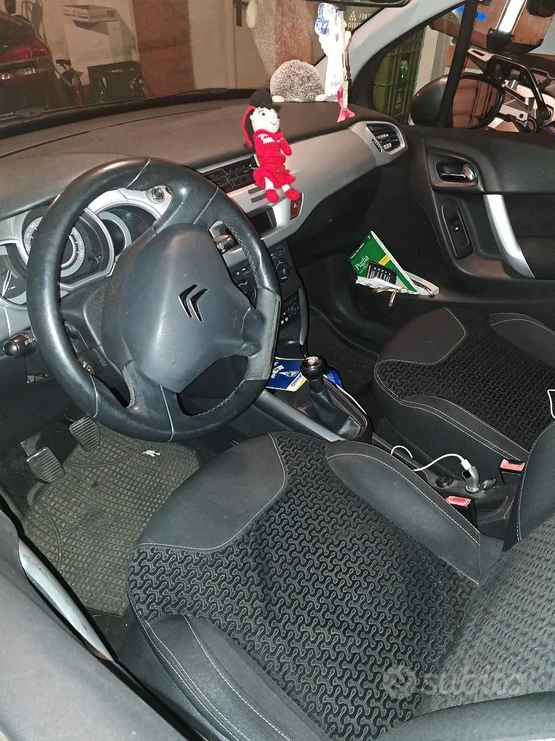 Citroen C3 2011 photo 3