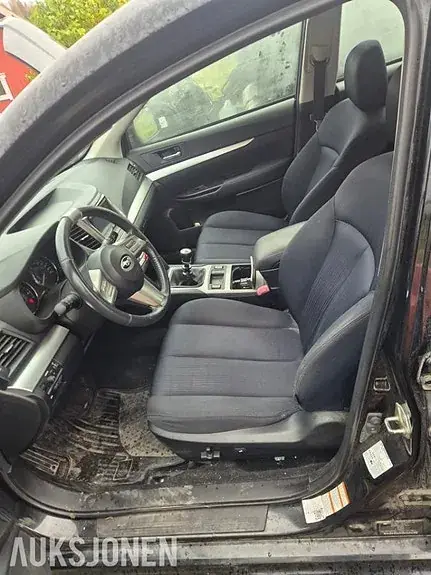 Subaru Legacy 2010 photo 5