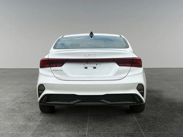 Kia Forte 2023 photo 5