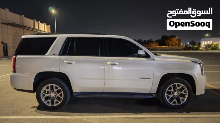 GMC Yukon 2015 photo 2