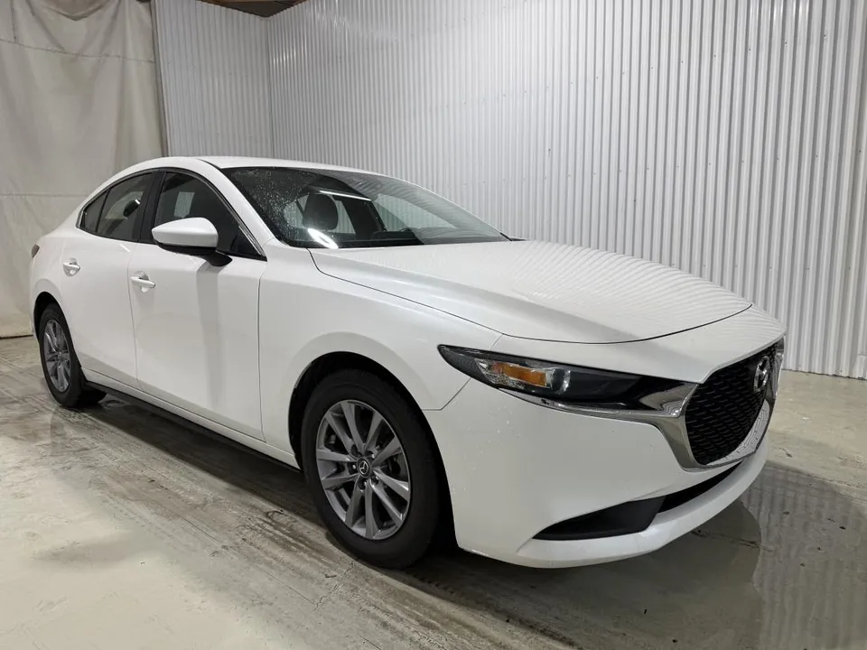 Mazda 3 2022 photo 4