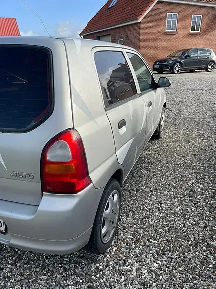 Suzuki Alto 2005 photo 4