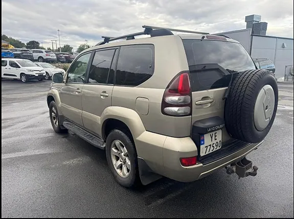 Toyota Land Cruiser 2004 photo 3