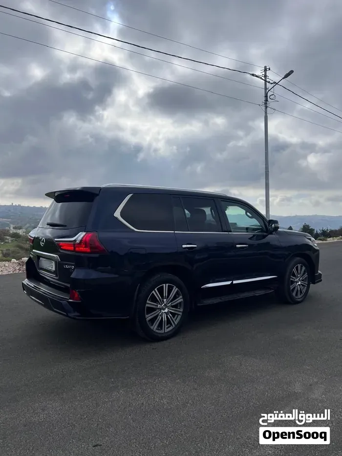 Lexus Lx570 2016 photo 3