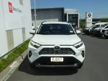 Toyota Rav4 2025 photo 4