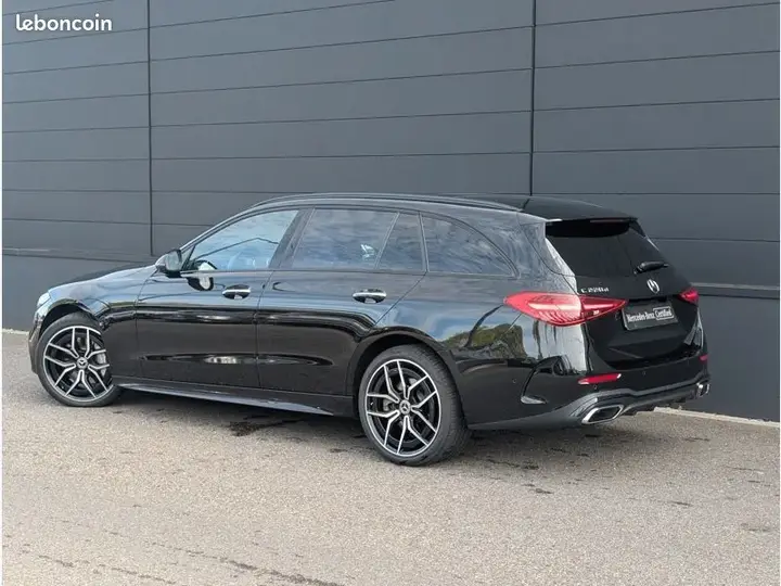 Mercedes-Benz C 2025 photo 3