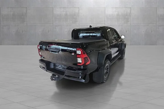 Toyota Hilux 2025 photo 5