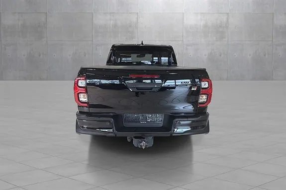 Toyota Hilux 2025 photo 4