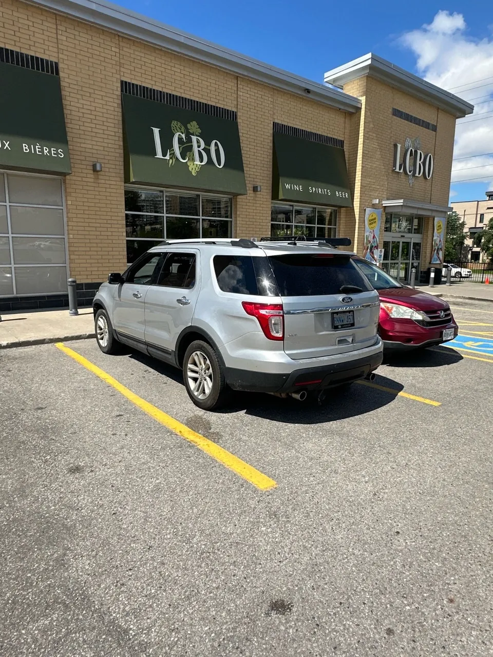 Ford Explorer 2011 photo 3
