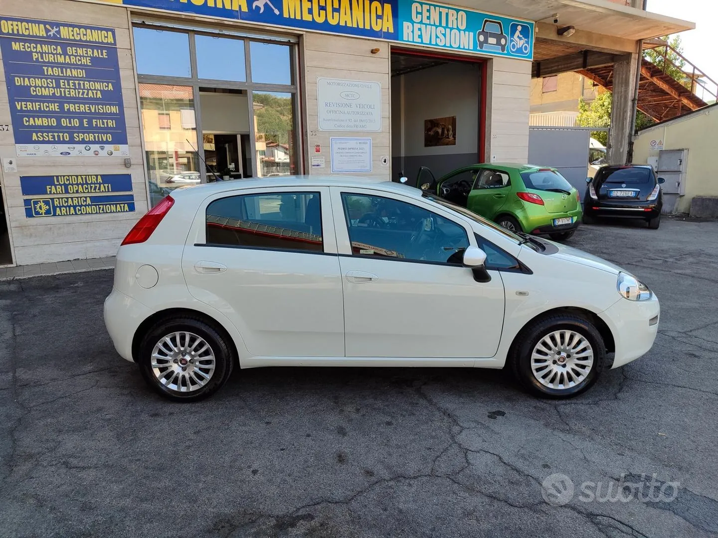 Fiat Punto 2016 photo 2