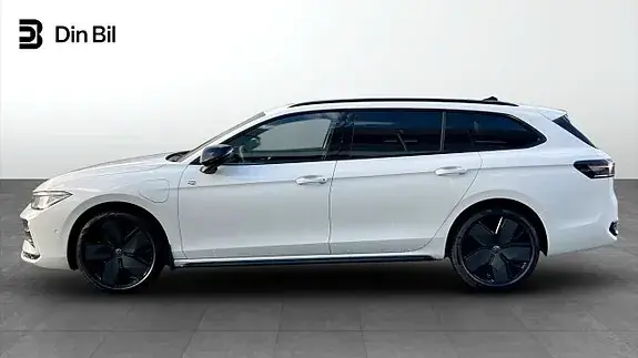Volkswagen Passat 2027 photo 2