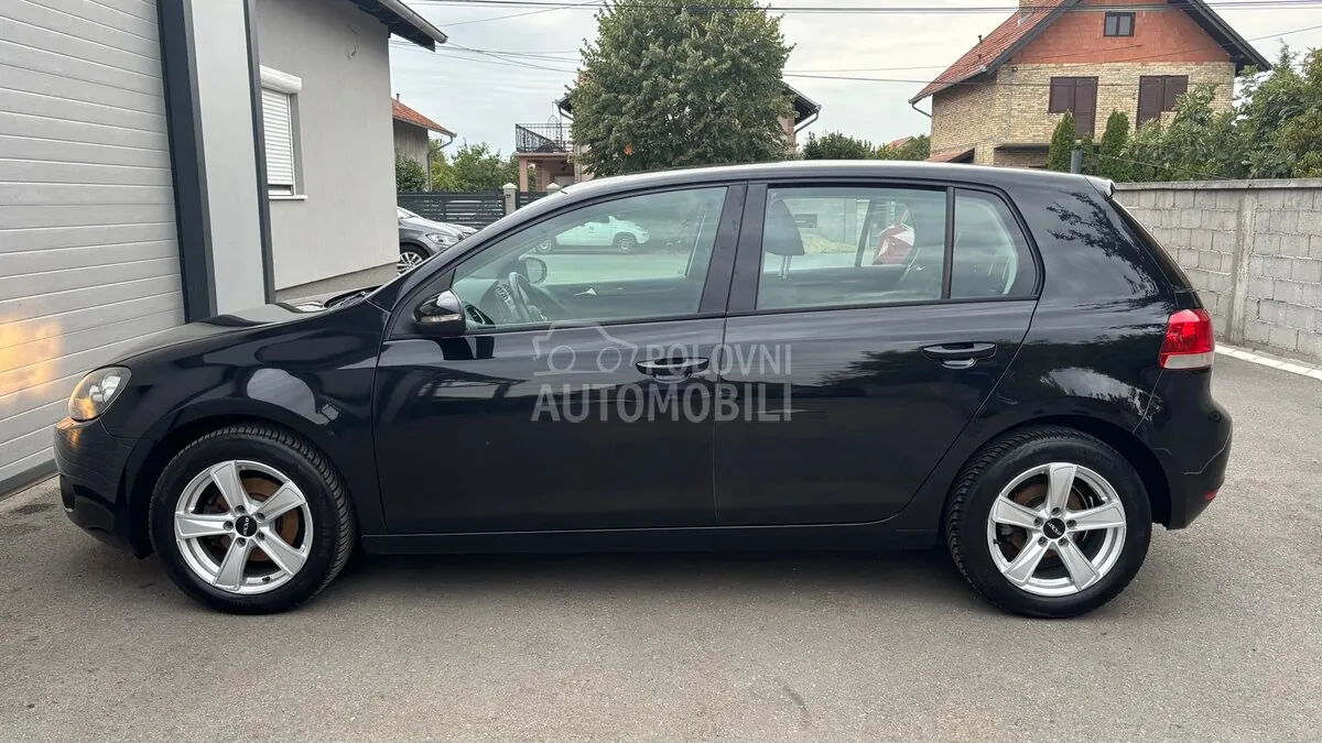 Volkswagen Golf 6 2011 photo 2