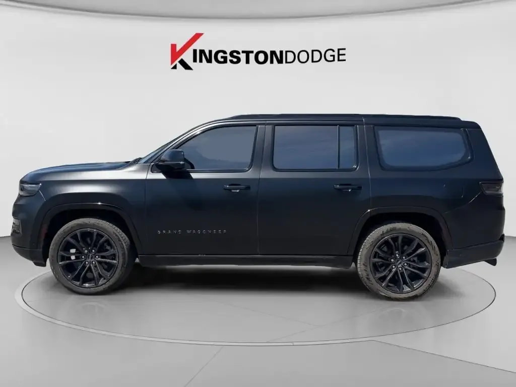 Jeep Grand Wagoneer 2023 photo 2