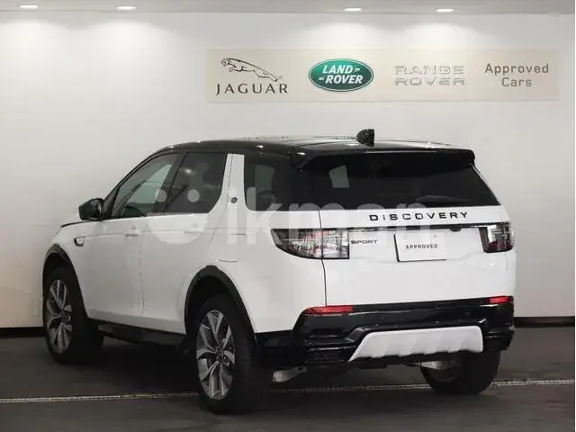 Land Rover Discovery Sport 2024 photo 2