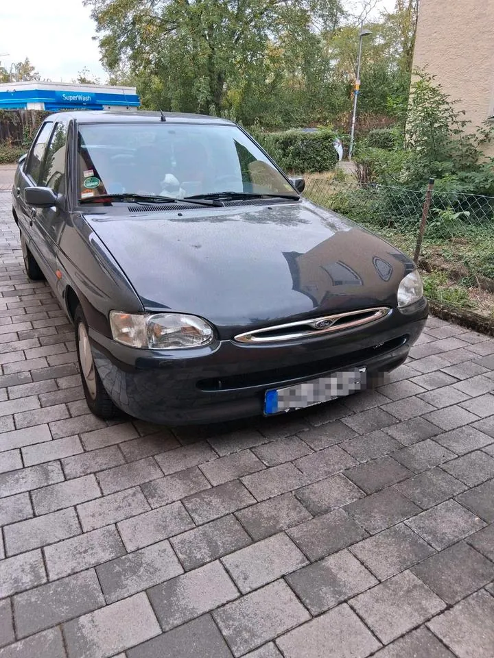 Ford Escort