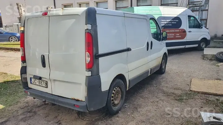 Renault Trafic 2010 photo 3