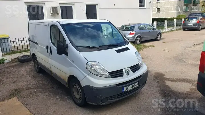 Renault Trafic 2010 photo 2