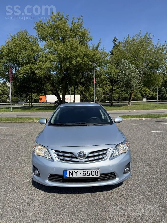 Toyota Corolla 2012 photo 2