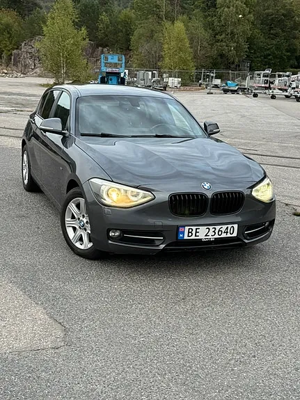 BMW 116I 2012 photo 2